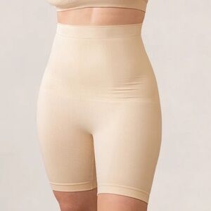 Shapermint All Day Every Day High-Waisted Shaper Shorts Sz M/L Chai